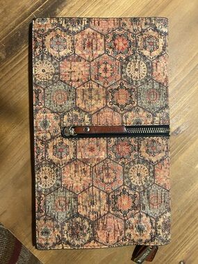 Printed Hexagon Pattern Clutch Wristlet in Brown and Tan
